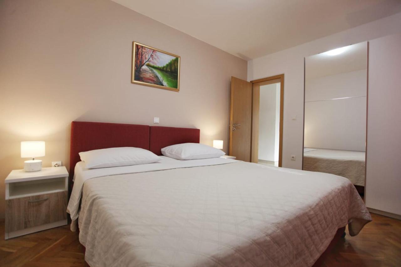 Ana & Marija Apartamento Kaštela Exterior foto