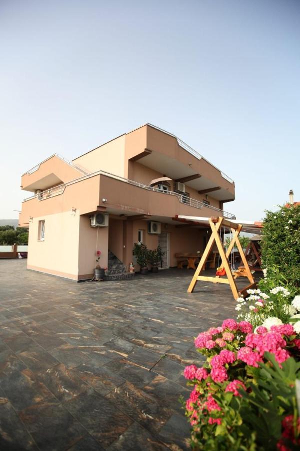 Ana & Marija Apartamento Kaštela Exterior foto